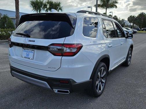 2025 Honda Pilot Elite
