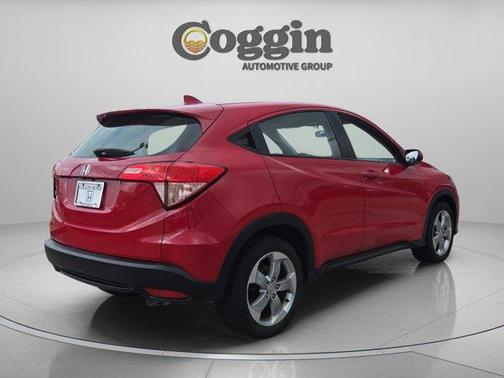 Milano Red 2018 Honda HR-V LX
