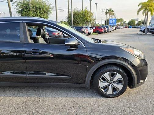2017 Kia Niro EX