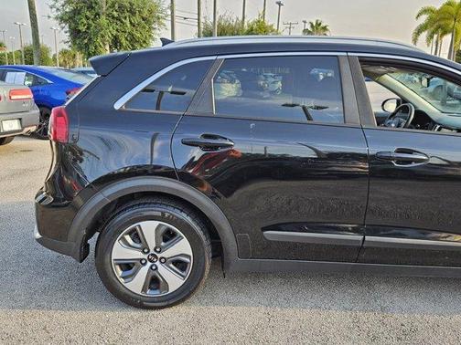 2017 Kia Niro EX
