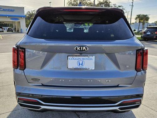 2021 Kia Sorento S