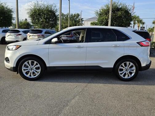 2021 Ford Edge Titanium