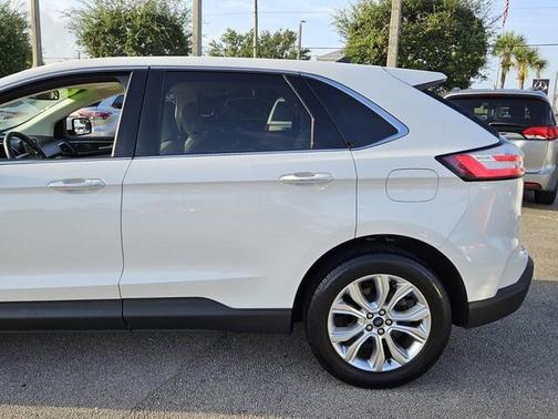 2021 Ford Edge Titanium