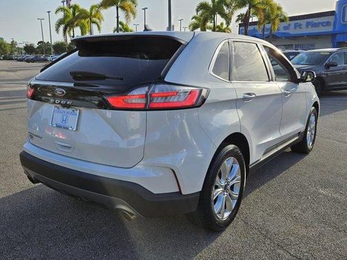 2021 Ford Edge Titanium
