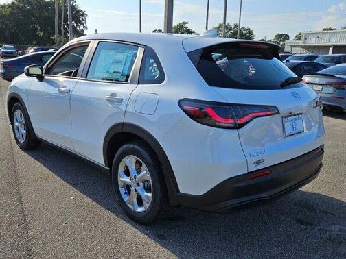 2025 Honda HR-V LX