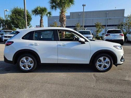 2025 Honda HR-V LX