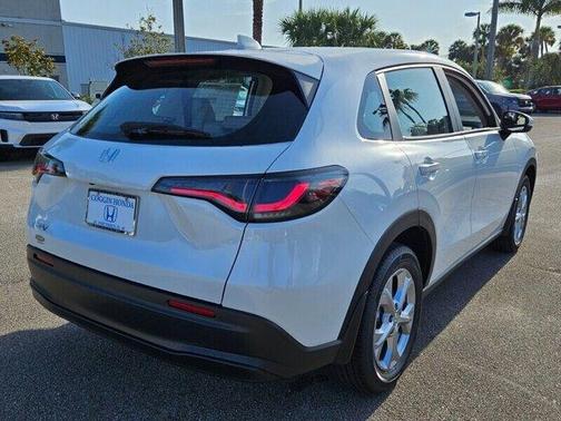 2025 Honda HR-V LX
