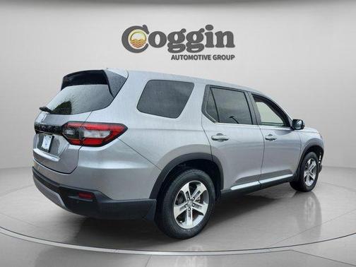 2023 Honda Pilot EX-L 8-Passenger