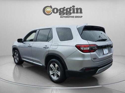 2023 Honda Pilot EX-L 8-Passenger