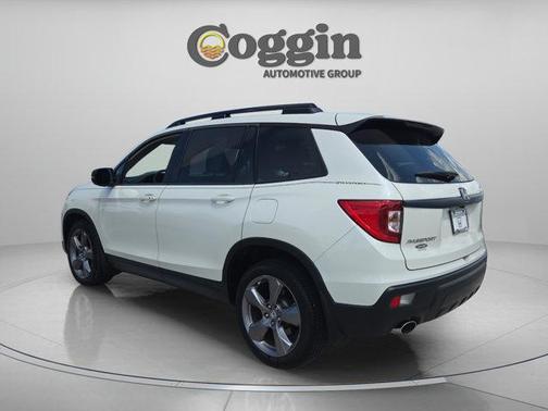 White Diamond Pearl 2019 Honda Passport Touring