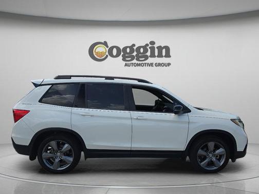 White Diamond Pearl 2019 Honda Passport Touring