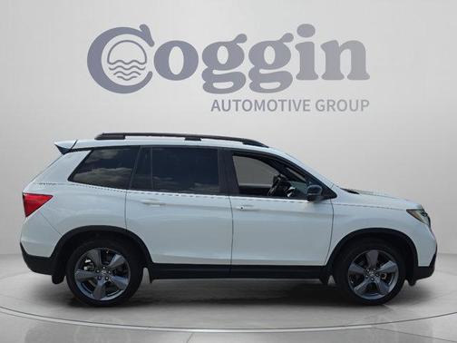 White Diamond Pearl 2019 Honda Passport Touring