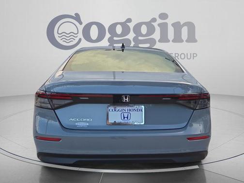 Urban Gray Pearl 2026 Honda Accord SE