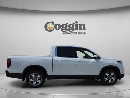 Platinum White Pearl 2026 Honda Ridgeline RTL