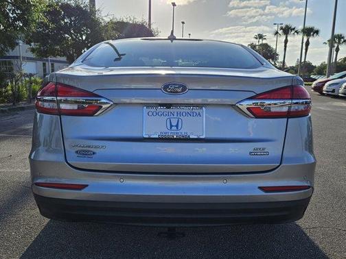 2020 Ford Fusion Hybrid SE