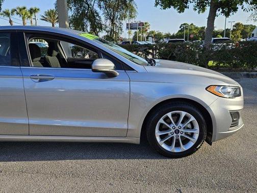 2020 Ford Fusion Hybrid SE