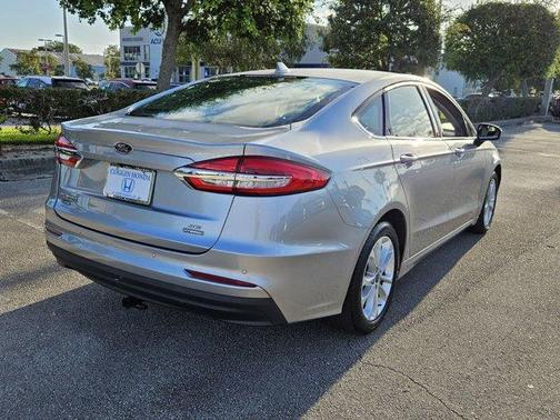2020 Ford Fusion Hybrid SE