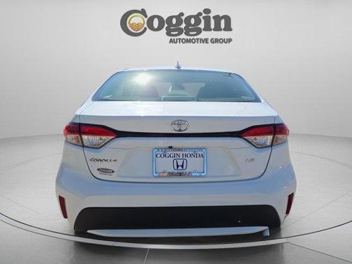 Super White 2021 Toyota Corolla LE