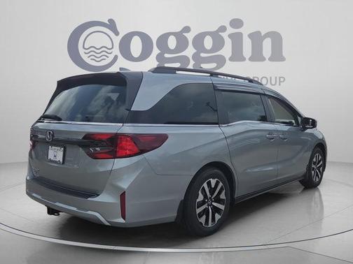Solar Silver Metallic 2026 Honda Odyssey EX-L