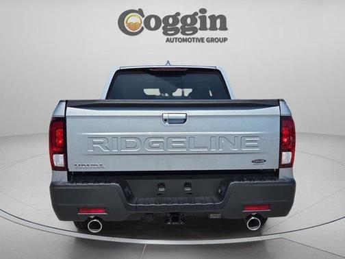 Solar Silver Metallic 2026 Honda Ridgeline RTL