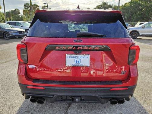 2022 Ford Explorer ST