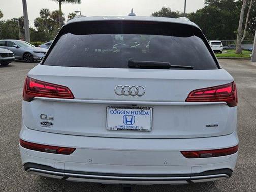 2021 Audi Q5 45 Prestige