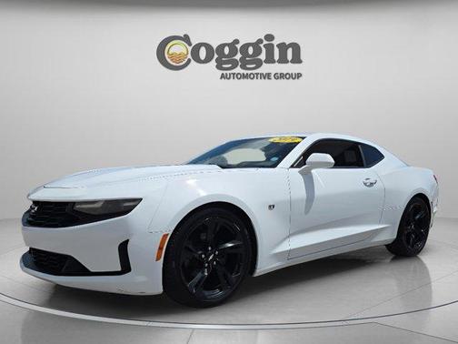 Summit White 2019 Chevrolet Camaro 1LT