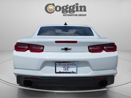 Summit White 2019 Chevrolet Camaro 1LT