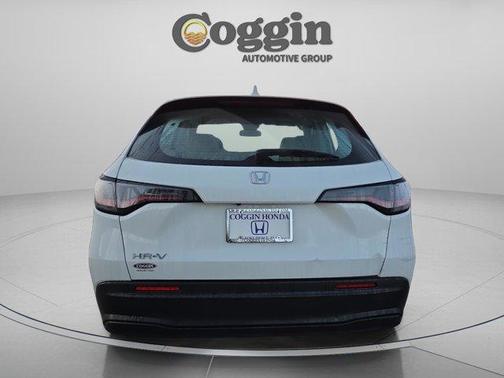 Lunar Silver Metallic 2024 Honda HR-V LX