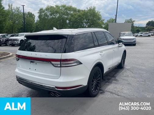 2023 Lincoln Aviator Standard