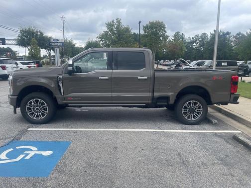 2026 Ford F-250 Platinum