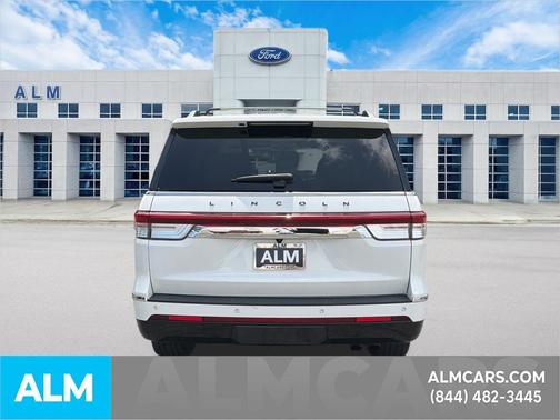 PRISTINE WHITE METALLIC 3C 2023 Lincoln Navigator Black Label