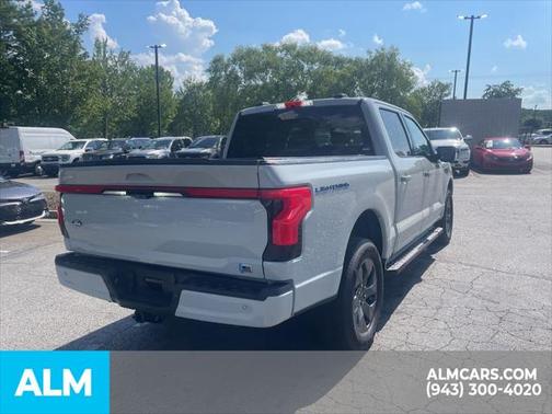 2024 Ford F-150 Lightning LARIAT