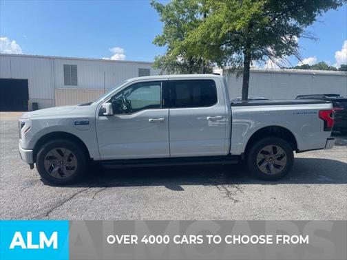 2024 Ford F-150 Lightning LARIAT