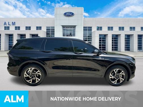INFINITE BLACK MET CC 2025 Lincoln Nautilus Premiere