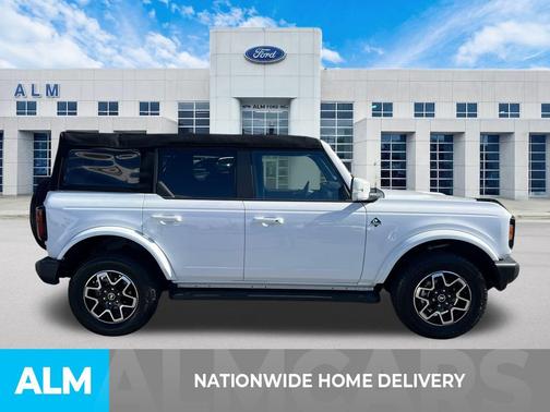 2023 Ford Bronco Outer Banks