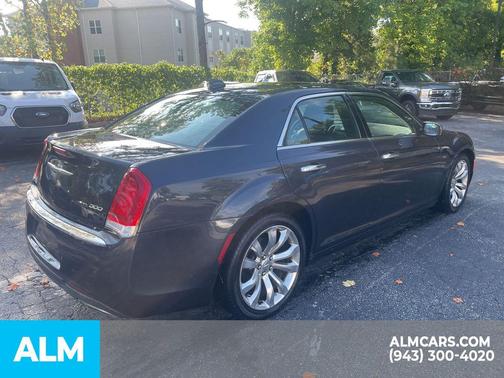 2018 Chrysler 300 Limited