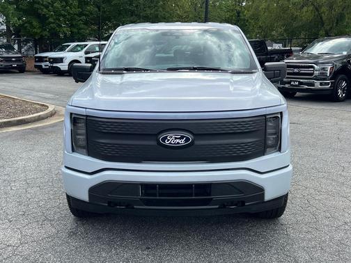 2025 Ford F-150 Lightning XLT