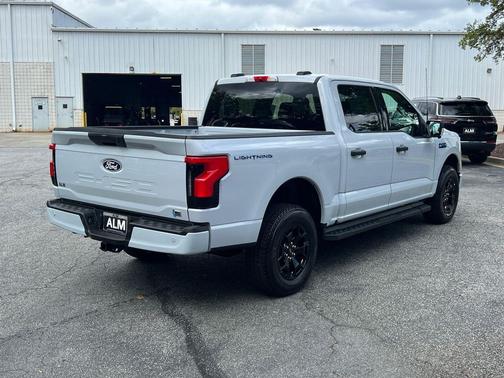 2025 Ford F-150 Lightning XLT