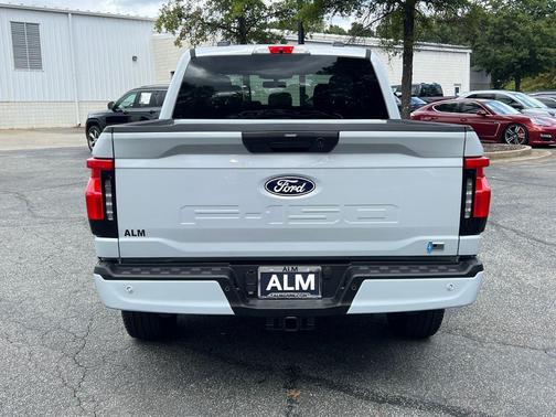 2025 Ford F-150 Lightning XLT