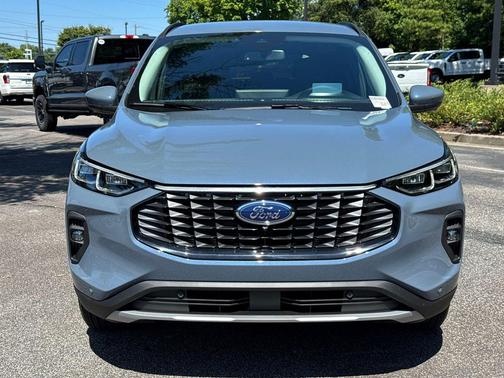 2025 Ford Escape PHEV SE