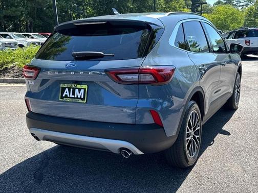 2025 Ford Escape PHEV SE