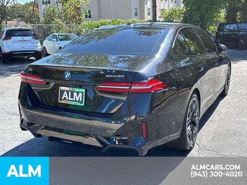 2024 BMW i5 eDrive40