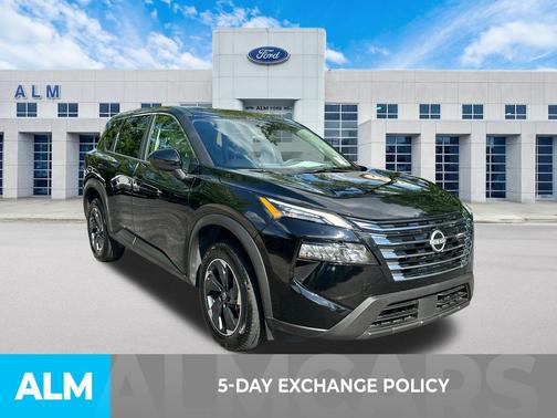 Super Black 2025 Nissan Rogue SV