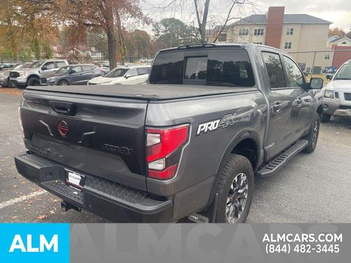 2024 Nissan Titan PRO-4X