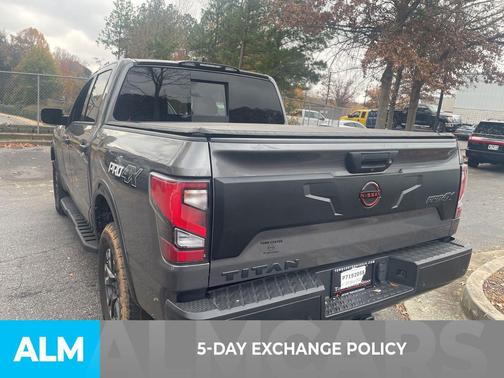 2024 Nissan Titan PRO-4X