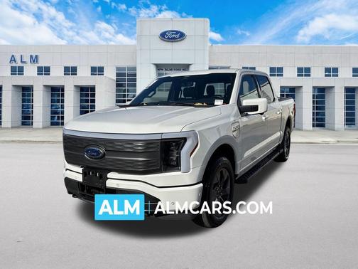 2022 Ford F-150 Lightning LARIAT