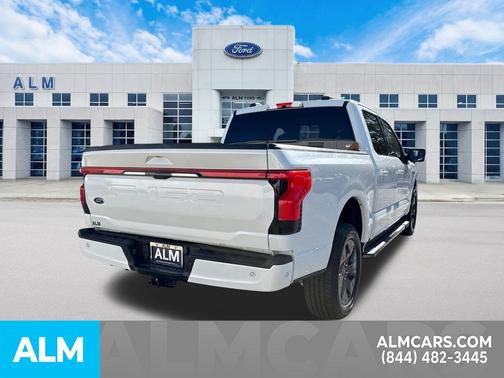2022 Ford F-150 Lightning LARIAT