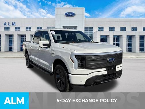 2022 Ford F-150 Lightning LARIAT