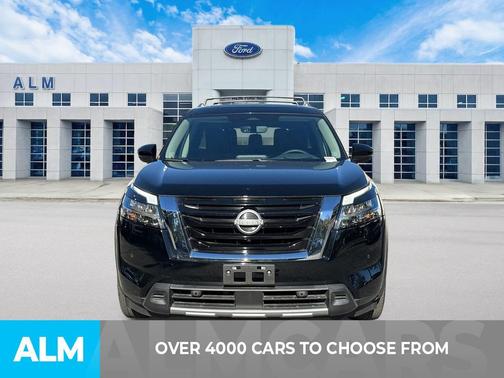 2023 Nissan Pathfinder Platinum FWD